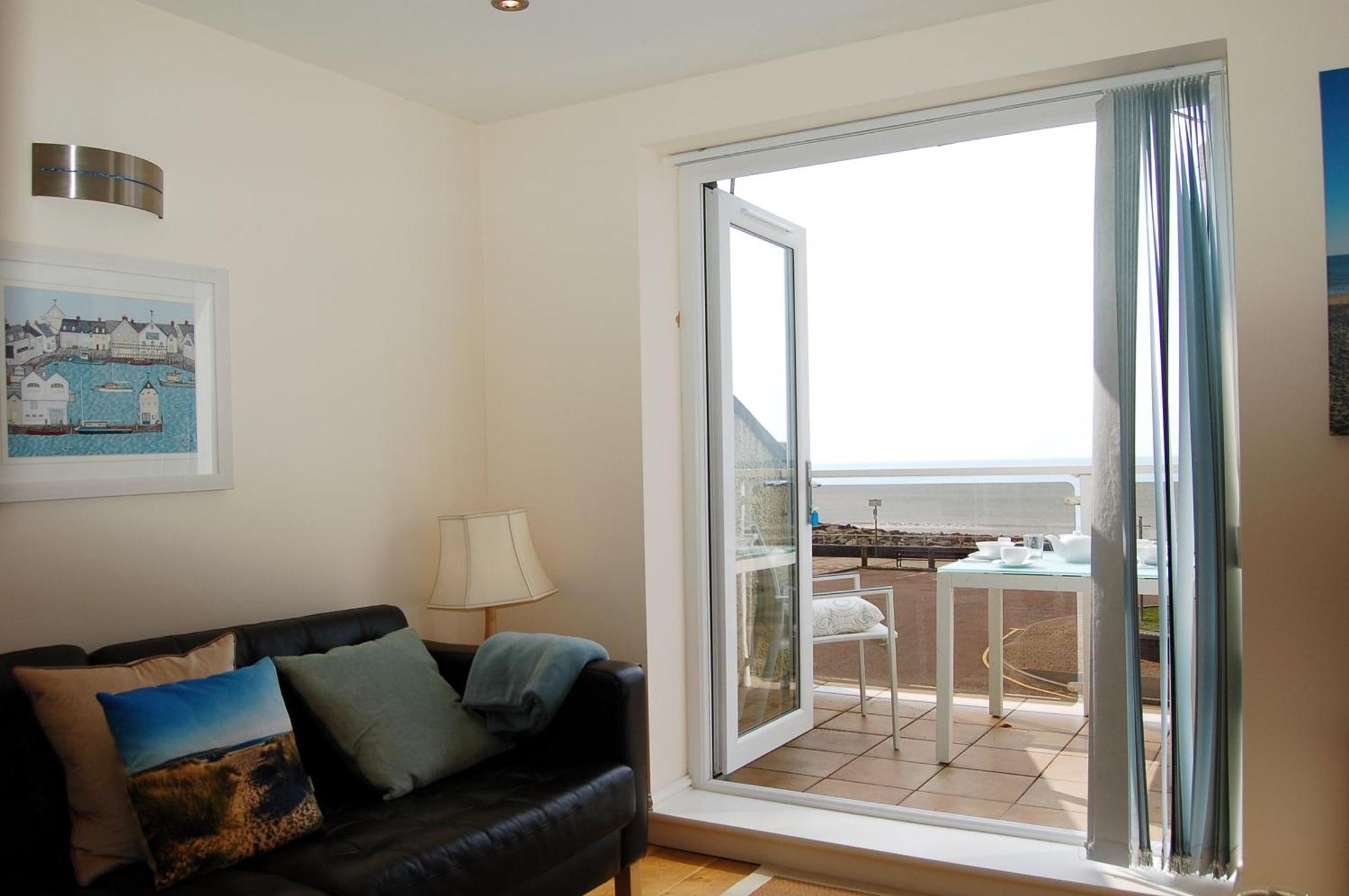Sunset Bay Beach House In Tywyn Exterior photo